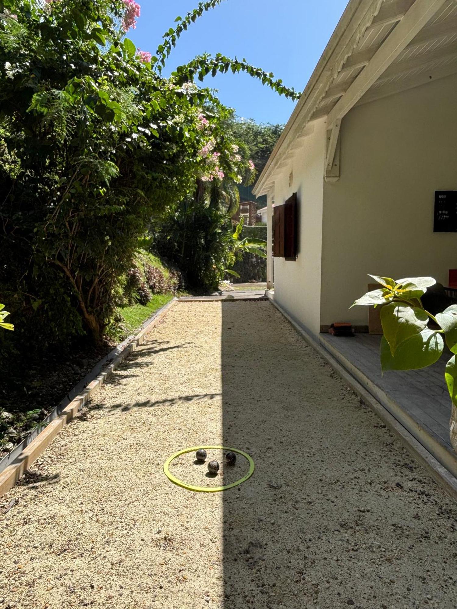 Spacieuse Villa Corossol Avec Piscine Et Jeux Exterieurs Le Gosier  Eksteriør bilde