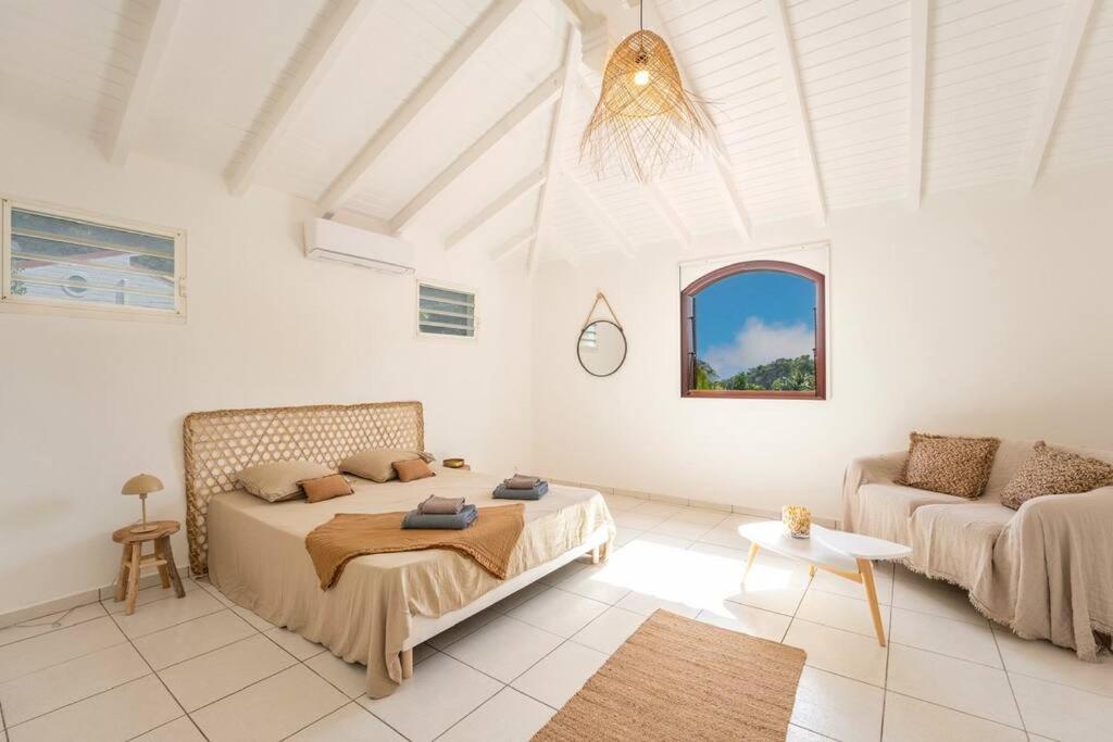 Spacieuse Villa Corossol Avec Piscine Et Jeux Exterieurs Le Gosier  Eksteriør bilde