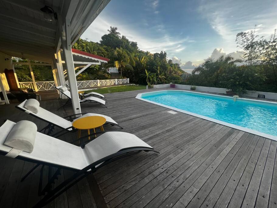 Spacieuse Villa Corossol Avec Piscine Et Jeux Exterieurs Le Gosier  Eksteriør bilde